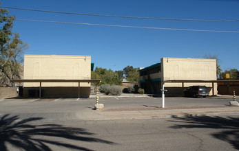 2314-2318 N Elaine Blvd in Tucson, AZ - Foto de edificio - Building Photo