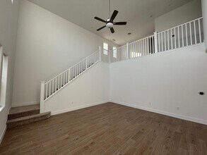 2909 E Corteza Dr in Fresno, CA - Building Photo - Building Photo