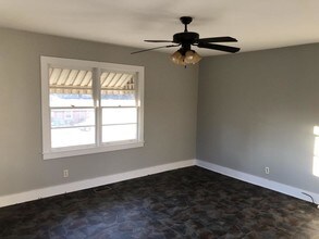 406 Wind Ave NW in Huntsville, AL - Building Photo - Building Photo