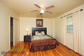 Townhouses of Chesterfield II in Richmond, VA - Building Photo - Interior Photo