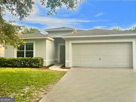 230 Pine Bluff Dr in Kingsland, GA - Building Photo