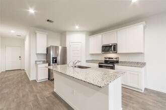 2209 Laurel Bloom Ln in Sealy, TX - Building Photo - Building Photo