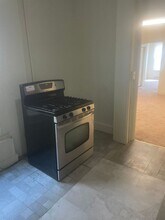 729 W Lafayette St in Norristown, PA - Building Photo - Building Photo