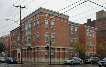 1302 E Walnut St in Cincinnati, OH - Building Photo - Building Photo