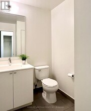 18 Rean Dr in Toronto, ON - Building Photo - Building Photo