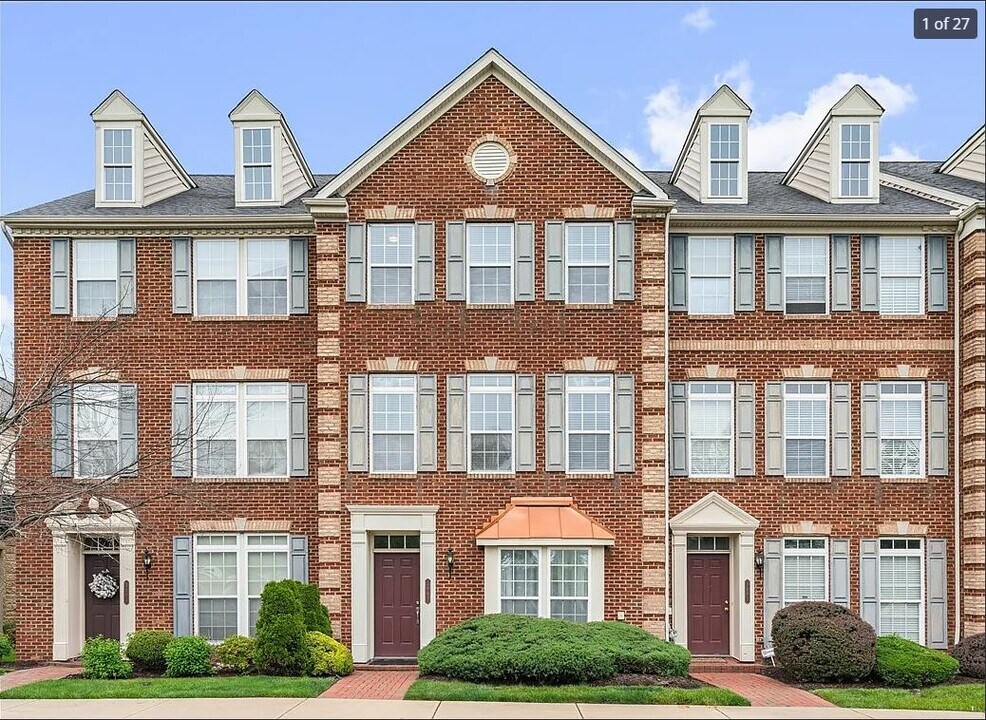 3005 Village Run Rd in Wexford, PA - Foto de edificio