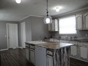 31675 N Corbin Rd in Walker, LA - Building Photo - Building Photo