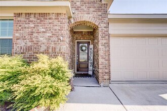 401 Pueblo Bonito Trl in Haslet, TX - Building Photo - Building Photo