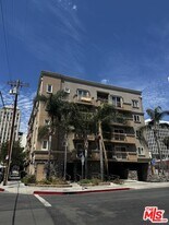 3855 Ingraham St in Los Angeles, CA - Building Photo