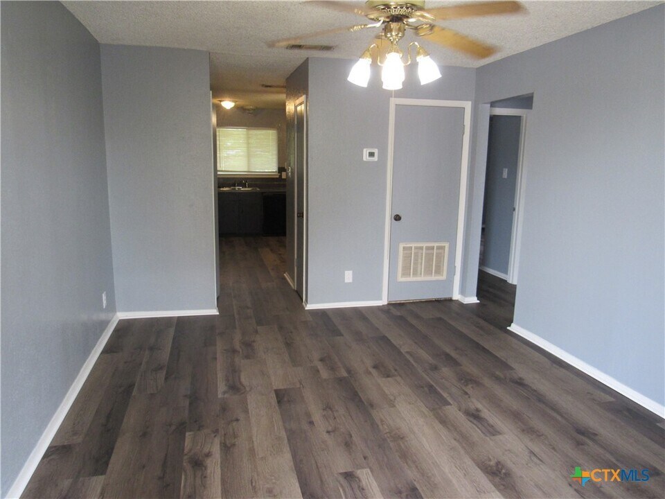 1301 Quail Cir in Killeen, TX - Building Photo