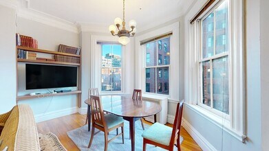 144 Commonwealth Ave, Unit 8A in Boston, MA - Building Photo - Building Photo