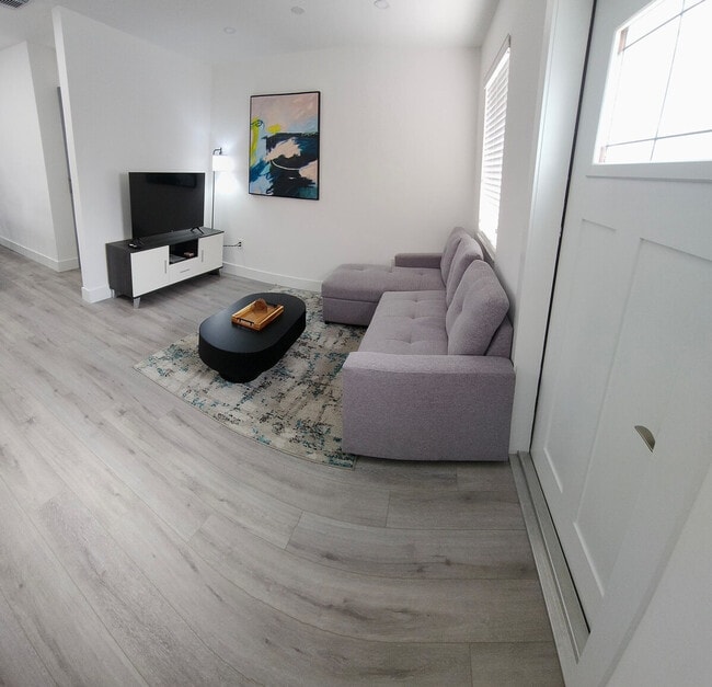 2217 NW 7th St, Unit SI ID1380876P