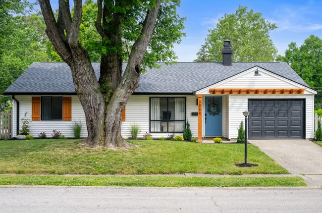 property at 3864 Esquire Ct