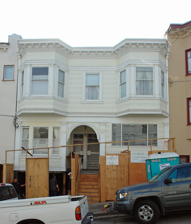 927-933 Greenwich St in San Francisco, CA - Building Photo