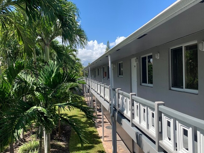 2643 NE 8th Ave in Wilton Manors, FL - Building Photo - Building Photo