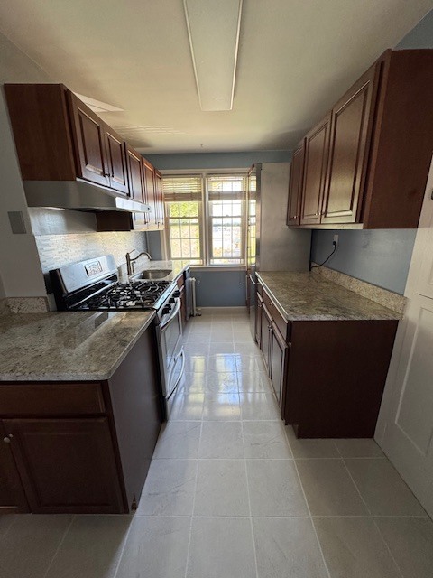 property at 2475 Summer St