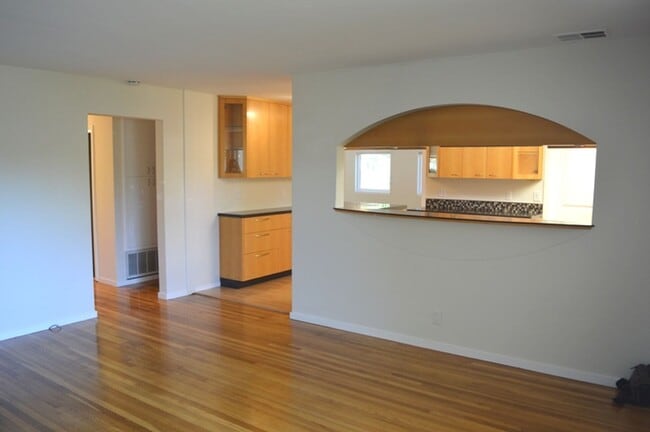 20 Villa Maria Ct in Novato, CA - Building Photo - Building Photo