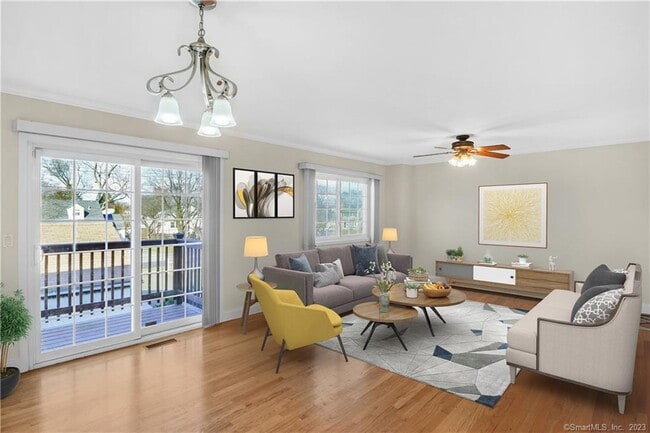 73 Dora St in Stamford, CT - Building Photo - Building Photo