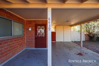 8439 E Roanoke Ave in Scottsdale, AZ - Building Photo - Building Photo