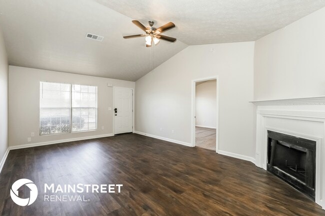 9430 Sleepy Hollow Ln in Jonesboro, GA - Foto de edificio - Building Photo