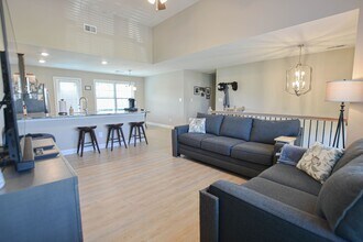 1050 Whitney Dr in Clarksville, TN - Building Photo - Building Photo