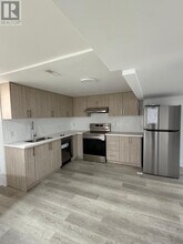 4362 Waterford Crescent in Mississauga, ON - Building Photo - Building Photo