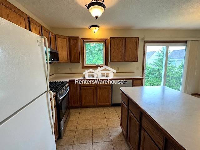7020 Meadow Ct in Rockford, MN - Building Photo - Building Photo