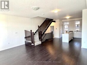 400 Newman Dr in Cambridge, ON - Building Photo - Building Photo