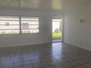 5904 SW 27th St, Unit S in West Park, FL - Building Photo - Building Photo