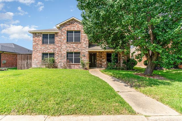 1810 Cedar Ridge Dr in Mesquite, TX - Building Photo