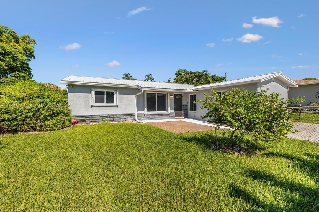 191 SE 13th Ave in Pompano Beach, FL - Building Photo