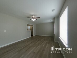 262 Stonewood Dr in West Columbia, SC - Building Photo - Building Photo