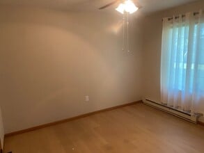 2801 Garners Creek Ct in Kaukauna, WI - Foto de edificio - Building Photo