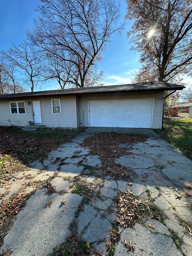 property at 29954-29958 Cardinal Ave
