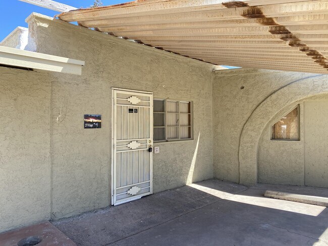 237 W Roger Rd-Unit -4 in Tucson, AZ - Building Photo - Building Photo