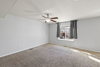 6822 Galpin Dr in Colorado Springs, CO - Foto de edificio - Building Photo