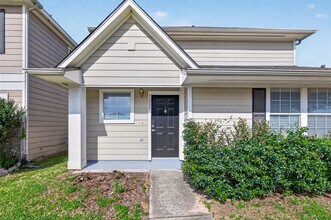 1229 Verde Trails Dr in Houston, TX - Building Photo - Building Photo