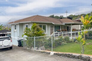 Keaahala Villas in Kaneohe, HI - Building Photo