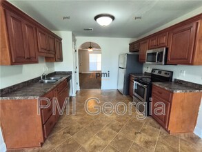 206 Gayla Ct in Warner Robins, GA - Building Photo - Building Photo