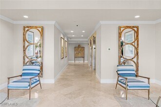 50 Seagate Dr in Naples, FL - Building Photo - Building Photo