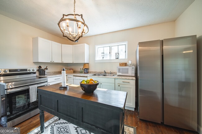 161 Calhoun Rd in Hamilton, GA - Building Photo - Building Photo