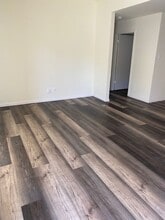 5607 Lakebend W Dr in San Antonio, TX - Building Photo - Building Photo