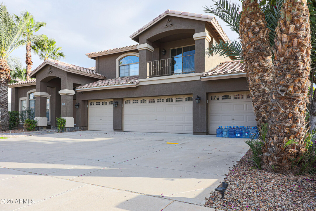 1311 E Horseshoe Dr in Chandler, AZ - Building Photo