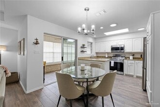 16 Lake View Dr in Mission, TX - Building Photo - Building Photo