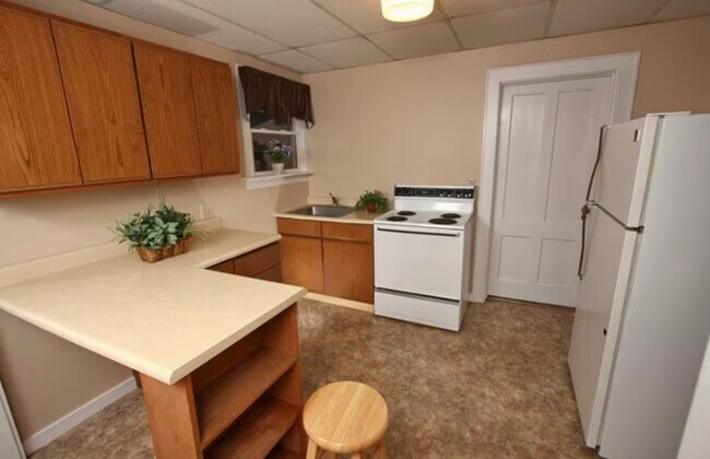 279 Tompkins St, Unit 279 in Cortland, NY - Building Photo - Building Photo