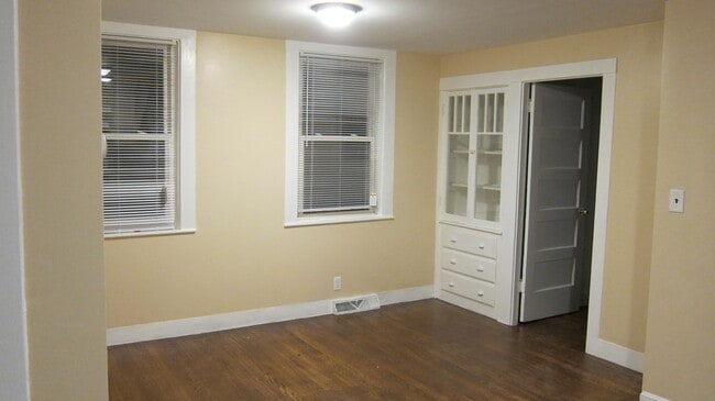 39 Rawson Rd in Quincy, MA - Building Photo - Building Photo