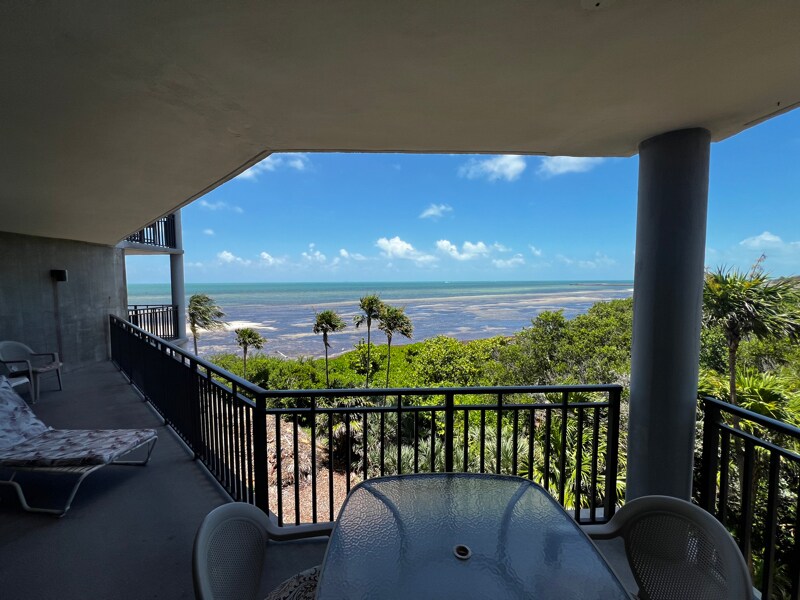 1800 Atlantic Blvd in Key West, FL - Building Photo