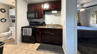 1740 19th Ave S in St. Petersburg, FL - Building Photo - Building Photo