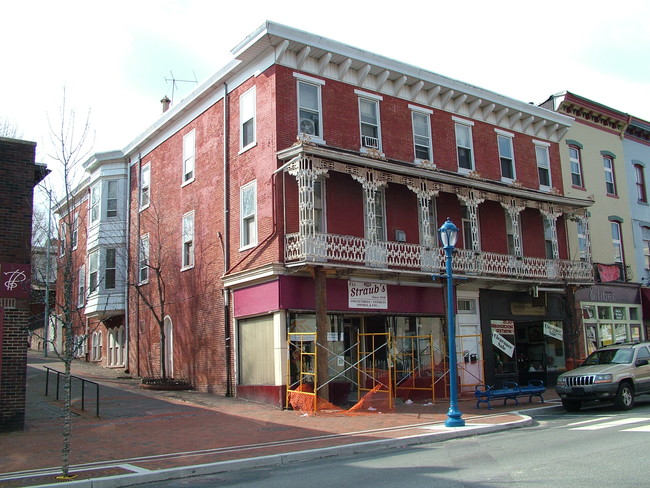 220-222 Bridge St in Phoenixville, PA - Building Photo - Building Photo