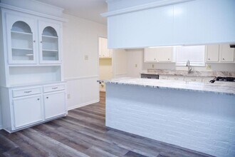 713 Oxford Ave in Corsicana, TX - Building Photo - Building Photo